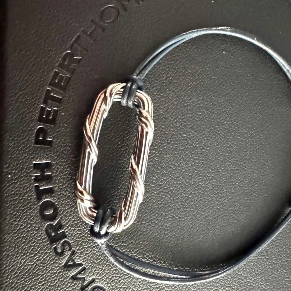 Peter Thomas Roth  rectangular link bracelet - Picture 4 of 5